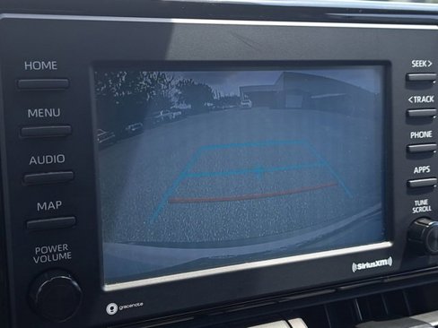 Used 2021 Toyota RAV4 LE image 21