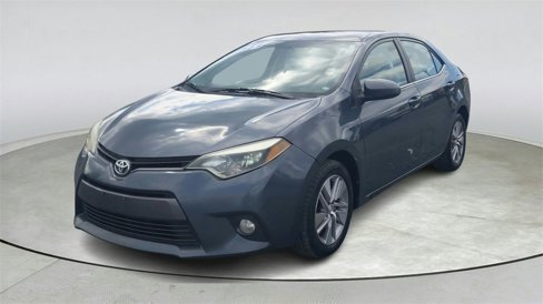 Used 2015 Toyota Corolla LE image 3