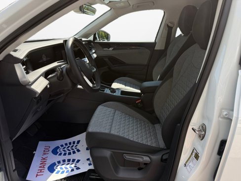 New 2025 Volkswagen Tiguan S image 9