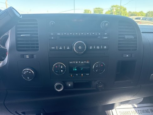 Used 2010 Chevrolet Silverado 1500 LT w/ Power Pack Plus image 16