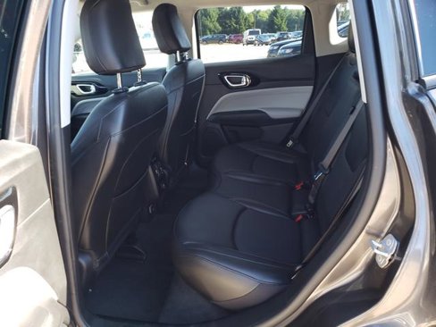 Certified 2022 Jeep Compass Limited image 8