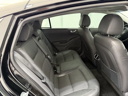 Used 2020 Hyundai Ioniq Limited image 20