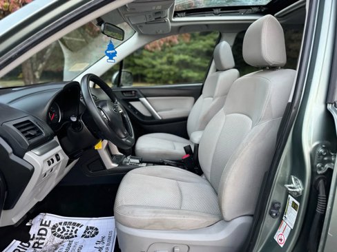 Used 2014 Subaru Forester 2.5i Premium w/ All-Weather Package image 10