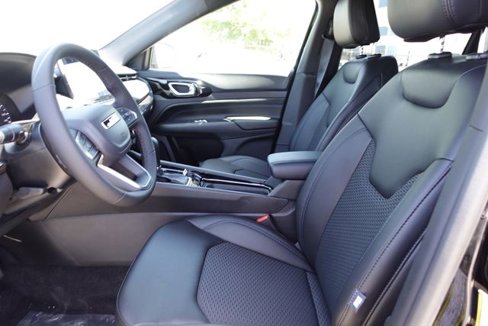 New 2025 Jeep Compass Latitude w/ Altitude Special Edition image 12