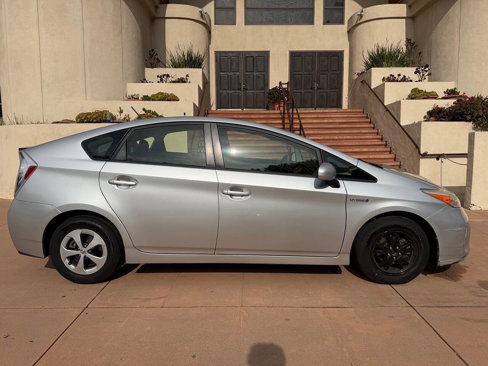 Used 2014 Toyota Prius One image 3