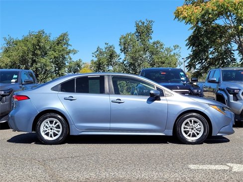 Certified 2022 Toyota Corolla LE image 5