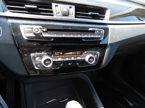Used 2017 BMW X1 xDrive28i image 12