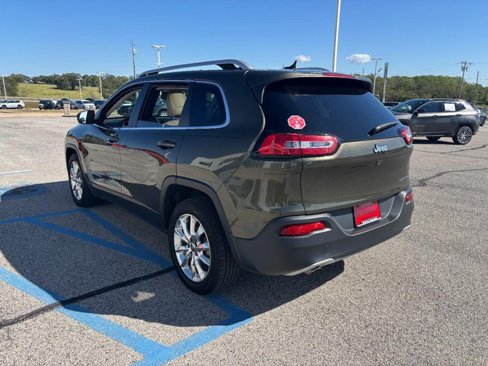 Used 2015 Jeep Cherokee Limited image 8