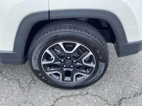 Used 2019 Jeep Compass Trailhawk image 10