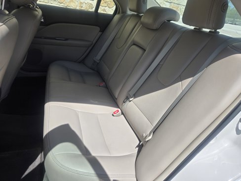 Used 2012 Ford Fusion SEL image 7