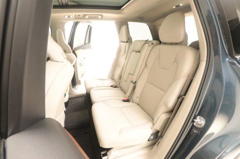 Used 2022 Volvo XC90 T5 Momentum w/ Advanced Package image 61