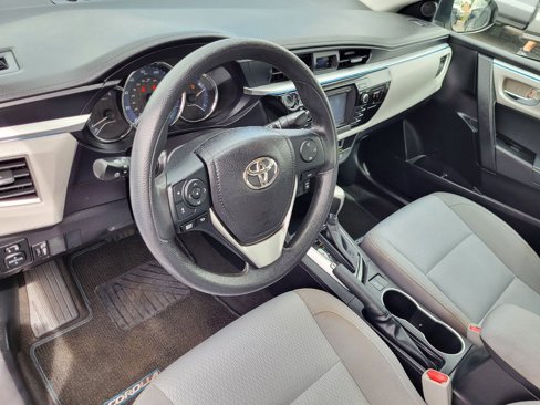 Used 2016 Toyota Corolla image 14