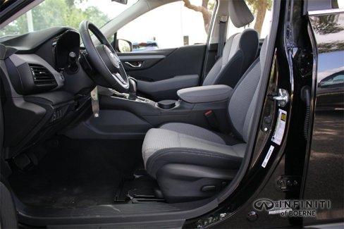 Used 2025 Subaru Outback Premium image 9