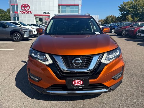Used 2018 Nissan Rogue SL w/ Premium Package image 6