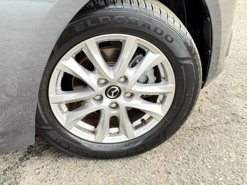 Used 2015 MAZDA MAZDA3 i Touring image 81