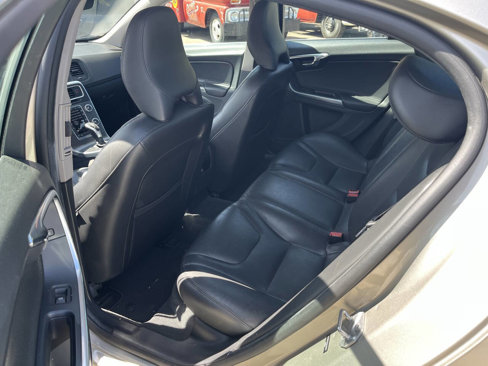 Used 2016 Volvo S60 T5 Premier image 8
