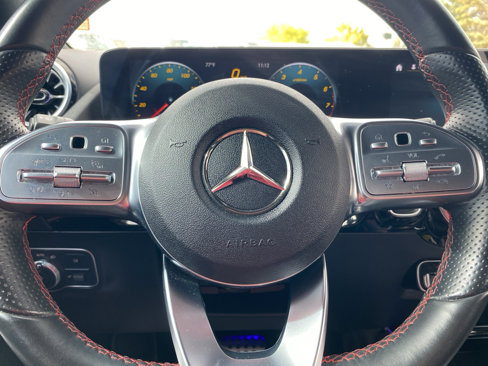 Used 2022 Mercedes-Benz GLA 250 4MATIC image 9