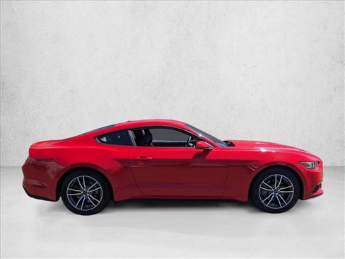 Used 2017 Ford Mustang Premium image 4