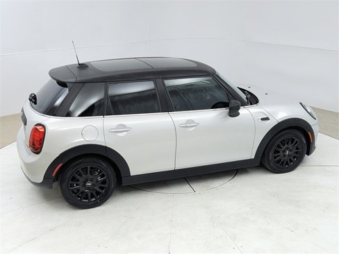 Used 2020 MINI Cooper 4-Door Hardtop w/ Storage Package image 19