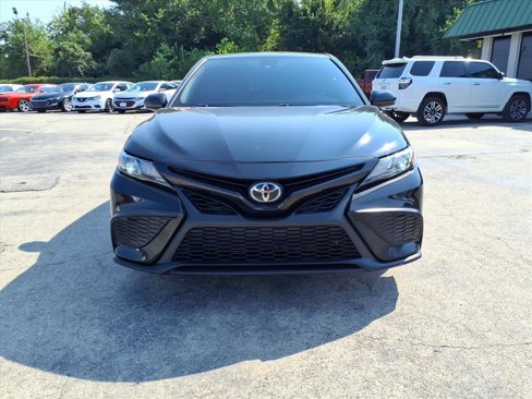 Used 2021 Toyota Camry SE image 9