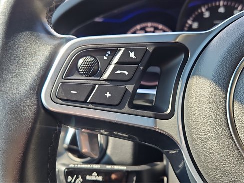 Used 2021 Porsche Cayenne Coupe image 31