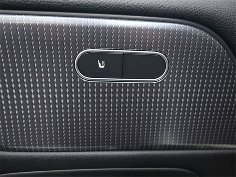 Used 2022 Mercedes-Benz GLB 250 image 20