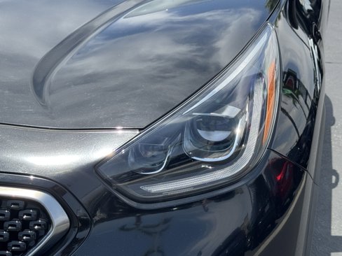 Used 2019 Kia Niro EX Premium w/ Sunroof Package image 6