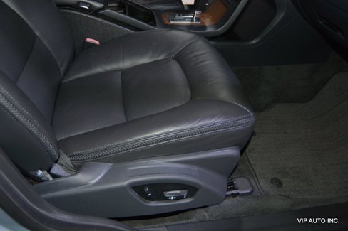 Used 2010 Volvo XC70 3.2 image 20