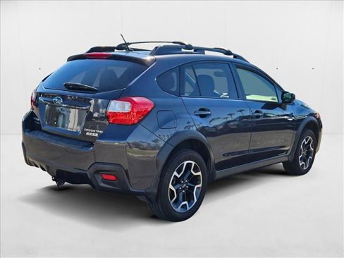 Used 2017 Subaru Crosstrek 2.0i Premium w/ Moonroof Package image 5