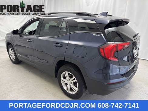 Used 2019 GMC Terrain SLE w/ Driver Convenience Package image 4