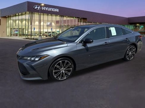 Used 2019 Toyota Avalon XSE w/ All Weather Liner Package image 1