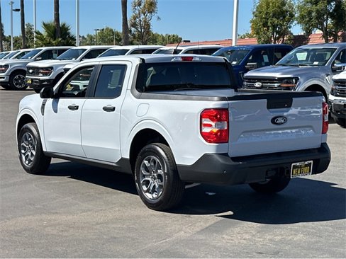 New 2025 Ford Maverick XLT image 4