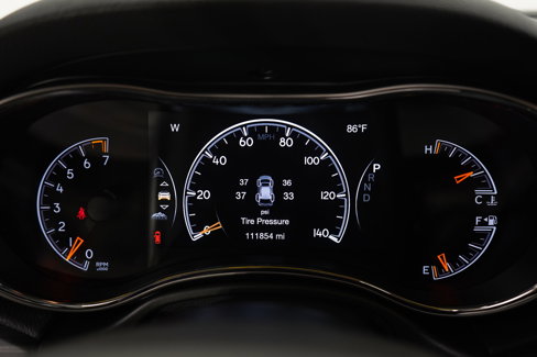 Used 2020 Jeep Grand Cherokee Limited w/ Luxury Group II image 21
