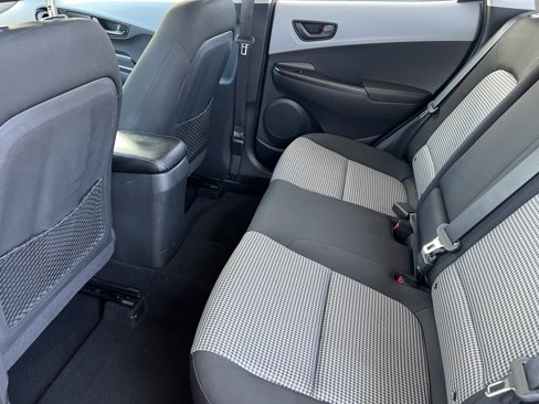 Used 2020 Hyundai Kona SE image 16