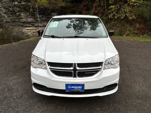 Used 2017 Dodge Grand Caravan SE image 11