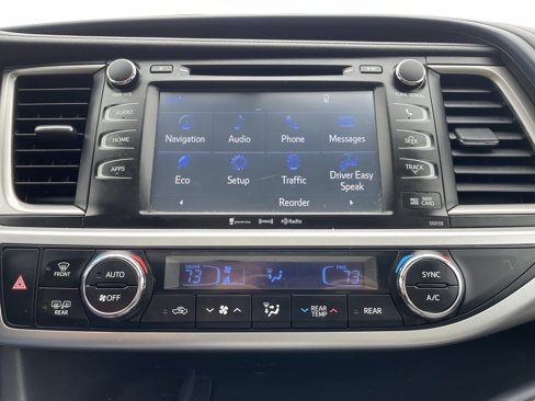 Used 2016 Toyota Highlander XLE image 7