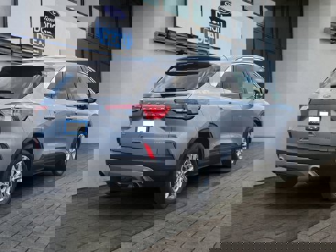 Certified 2022 Ford Escape SE w/ Cold Weather Package image 3