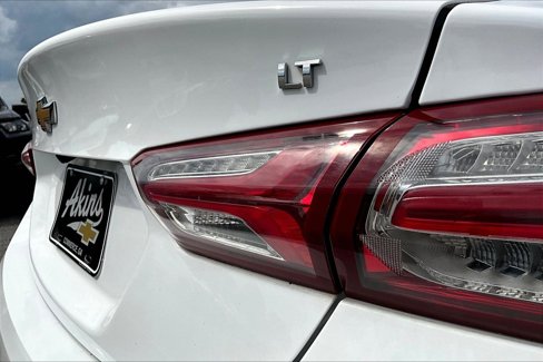 Used 2021 Chevrolet Malibu LT image 18