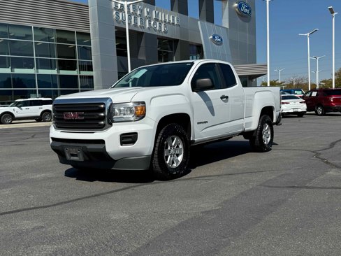Used 2015 GMC Canyon SL image 2
