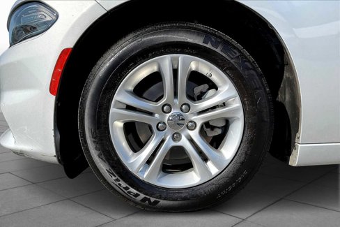 Used 2022 Dodge Charger SXT w/ Leather Interior Group image 10