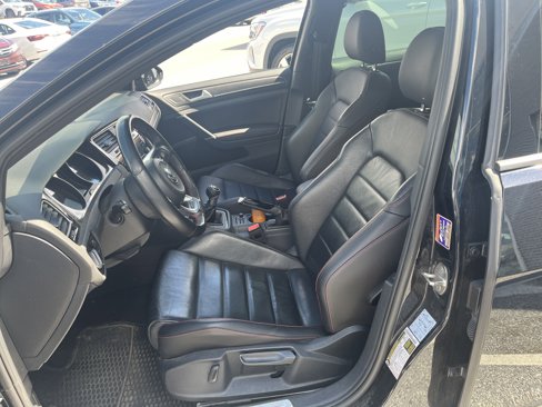 Used 2021 Volkswagen GTI SE image 21