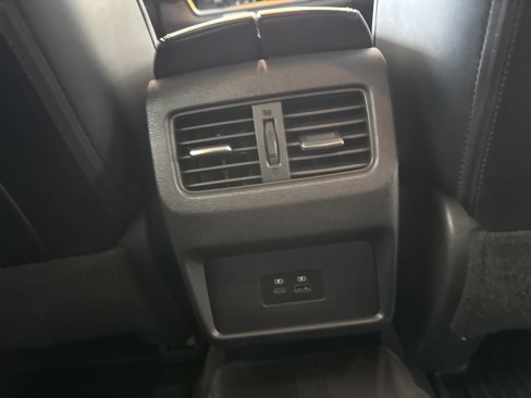 Used 2021 Nissan Rogue SV w/ Premium Package image 17