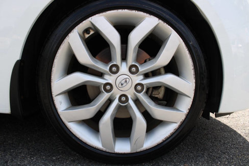 Used 2013 Hyundai Veloster w/ Style Pkg image 23