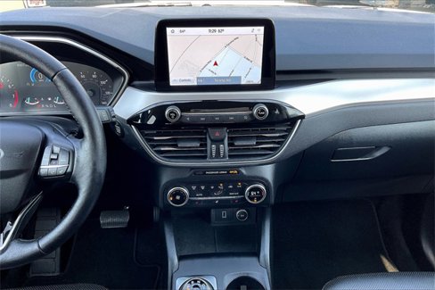 Used 2020 Ford Escape SEL image 6