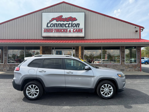 Used 2020 Jeep Cherokee Latitude w/ Cold Weather Group image 3