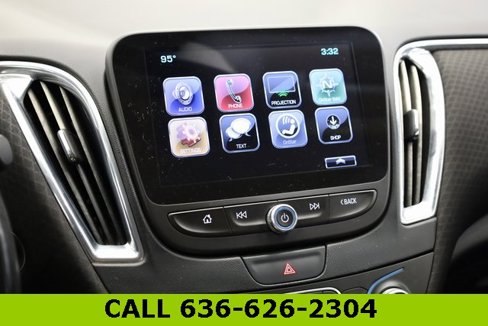 Used 2017 Chevrolet Malibu LT image 16