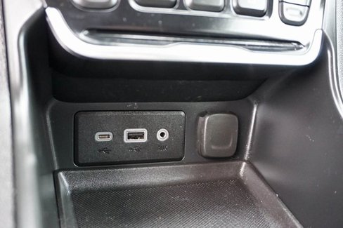 Used 2021 GMC Terrain SLE w/ Elevation Edition image 18