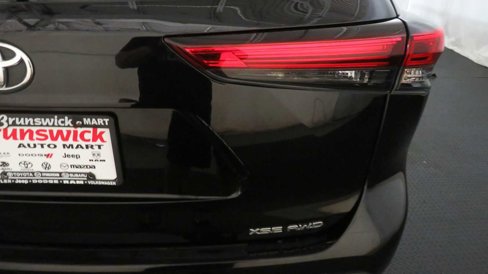 Certified 2022 Toyota Highlander XSE image 18