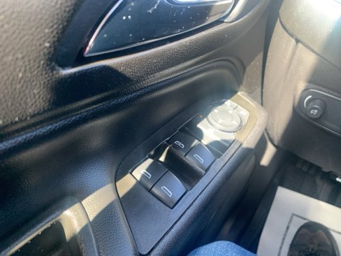 Used 2021 Chevrolet Equinox Premier image 22