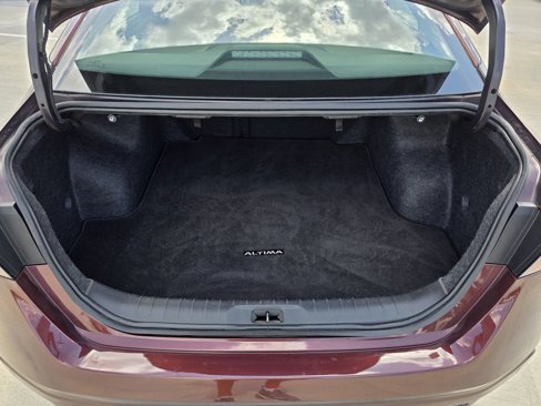 Used 2024 Nissan Altima 2.5 SV image 19